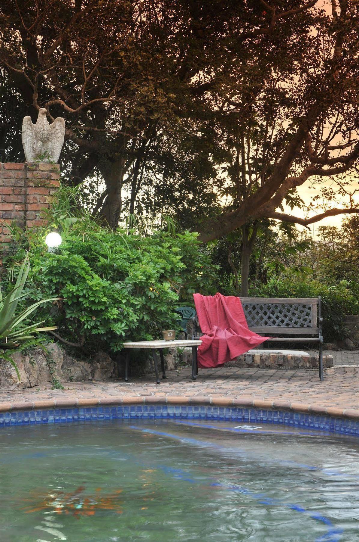 Sunset Manor Bed & Breakfast Mbombela Bagian luar foto